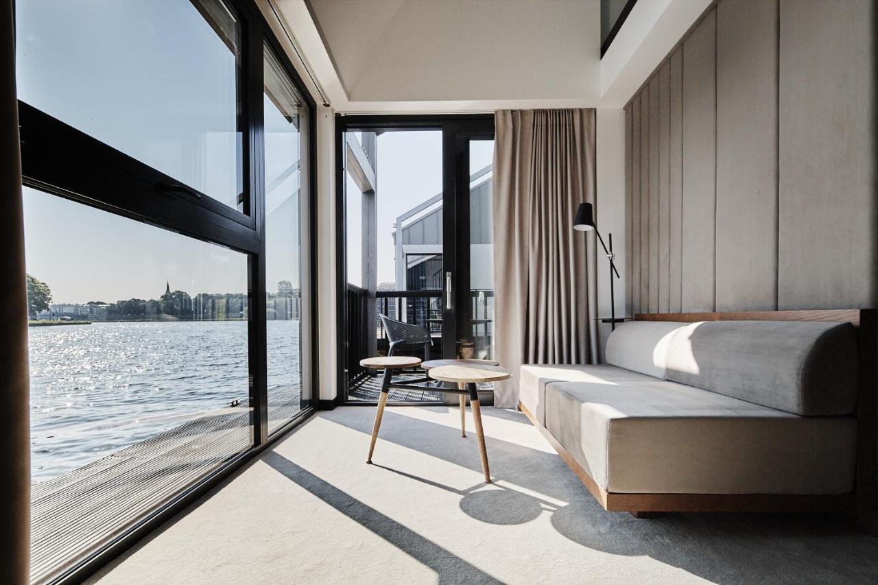New Port - Premium Floating Aparthotel Cracóvia Exterior foto