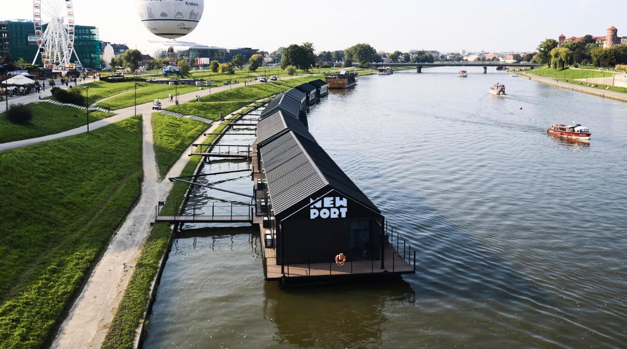 New Port - Premium Floating Aparthotel Cracóvia Exterior foto